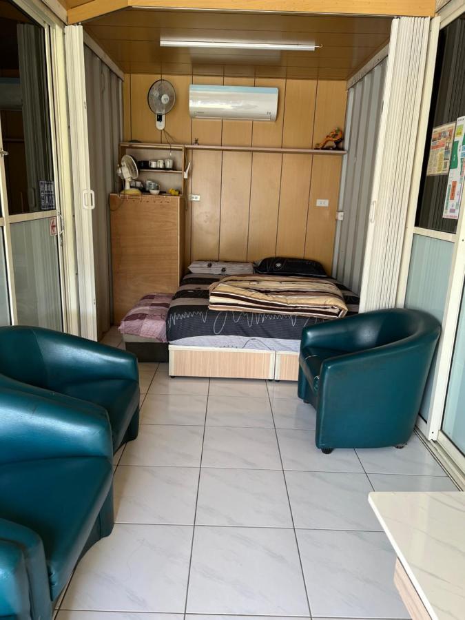 Komei Container Homestay Кінгшуі Екстер'єр фото